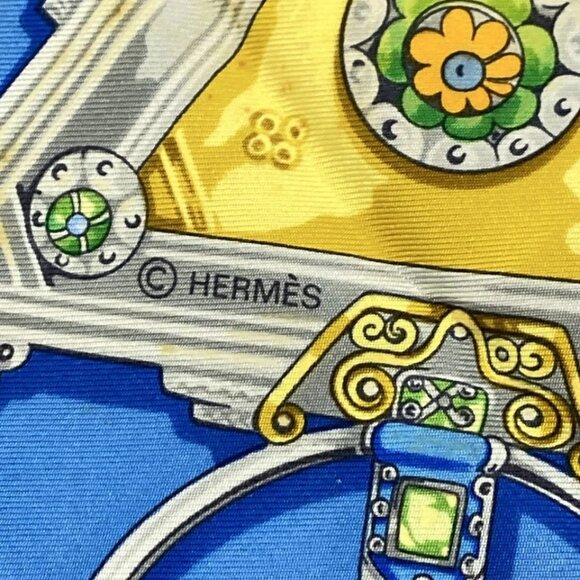 HERMES Carre 90 - Blue Yellow Multi Scarf 186-071725 - Picture 4 of 5